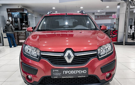Renault Sandero II рестайлинг, 2015 год, 650 000 рублей, 2 фотография