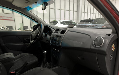 Renault Sandero II рестайлинг, 2015 год, 650 000 рублей, 13 фотография