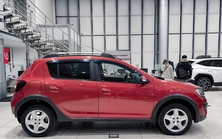 Renault Sandero II рестайлинг, 2015 год, 650 000 рублей, 5 фотография