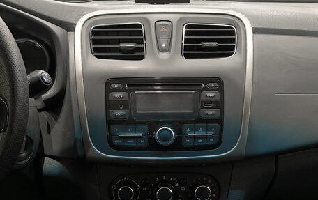 Renault Sandero II рестайлинг, 2015 год, 650 000 рублей, 18 фотография