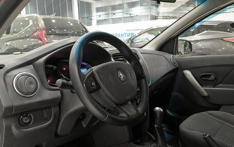 Renault Sandero II рестайлинг, 2015 год, 650 000 рублей, 20 фотография