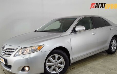 Toyota Camry, 2011 год, 1 950 000 рублей, 1 фотография
