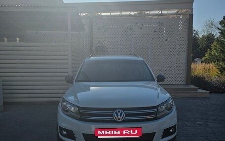 Volkswagen Tiguan I, 2015 год, 1 077 777 рублей, 2 фотография