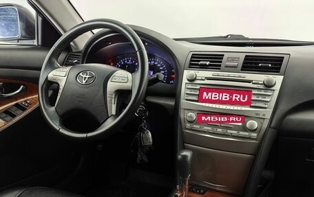 Toyota Camry, 2011 год, 1 950 000 рублей, 9 фотография
