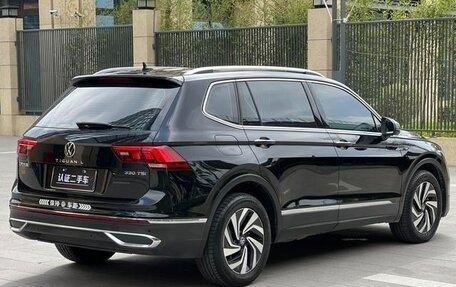 Volkswagen Tiguan II, 2021 год, 2 100 000 рублей, 7 фотография