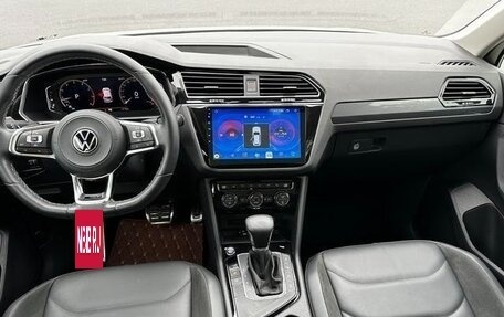 Volkswagen Tiguan II, 2021 год, 2 100 000 рублей, 10 фотография