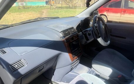 Toyota Ipsum II, 1999 год, 600 000 рублей, 3 фотография