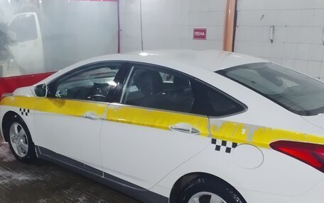 Hyundai i40 I рестайлинг, 2016 год, 1 100 000 рублей, 5 фотография