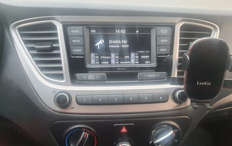 Hyundai Solaris II рестайлинг, 2020 год, 1 450 000 рублей, 17 фотография