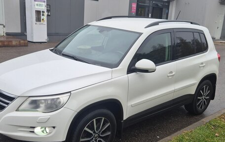 Volkswagen Tiguan I, 2010 год, 980 000 рублей, 3 фотография