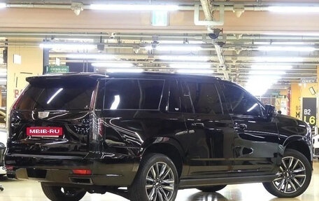 Cadillac Escalade V, 2023 год, 10 548 027 рублей, 3 фотография