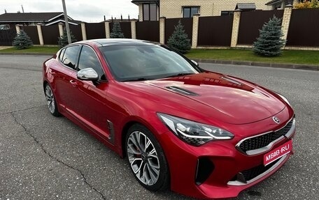 KIA Stinger I, 2019 год, 2 850 000 рублей, 1 фотография