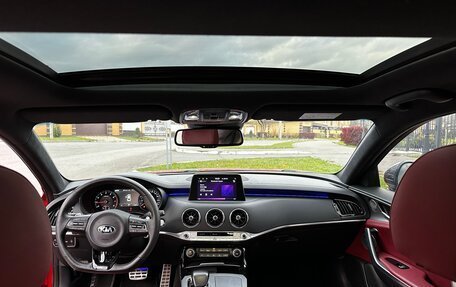 KIA Stinger I, 2019 год, 2 850 000 рублей, 10 фотография