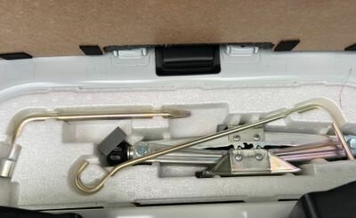 Suzuki Jimny, 2022 год, 1 650 000 рублей, 10 фотография