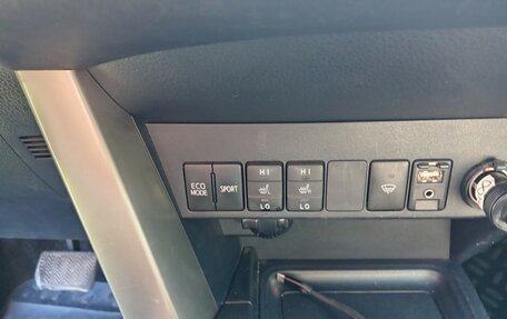 Toyota RAV4, 2013 год, 1 720 000 рублей, 4 фотография