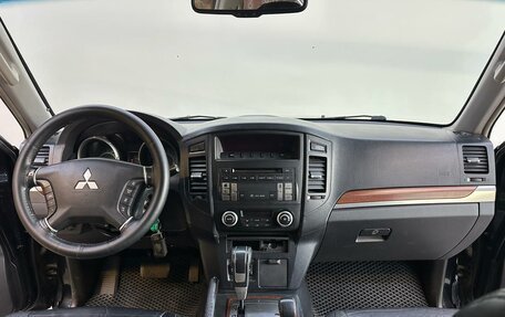 Mitsubishi Pajero IV, 2006 год, 1 176 471 рублей, 10 фотография
