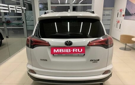 Toyota RAV4, 2019 год, 2 880 000 рублей, 5 фотография