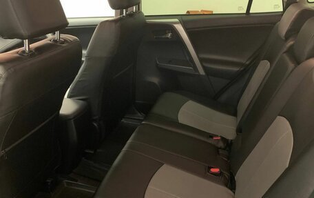 Toyota RAV4, 2019 год, 2 880 000 рублей, 10 фотография