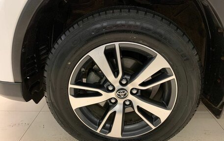 Toyota RAV4, 2019 год, 2 880 000 рублей, 16 фотография