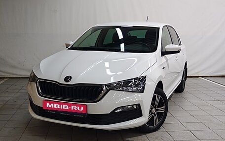 Skoda Rapid II, 2021 год, 1 550 000 рублей, 1 фотография
