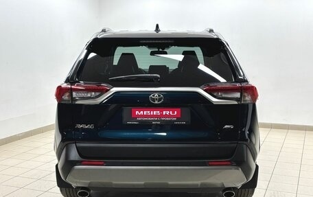 Toyota RAV4, 2020 год, 3 854 000 рублей, 5 фотография
