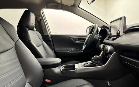 Toyota RAV4, 2020 год, 3 854 000 рублей, 12 фотография