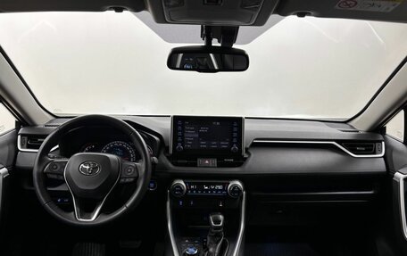 Toyota RAV4, 2020 год, 3 854 000 рублей, 17 фотография