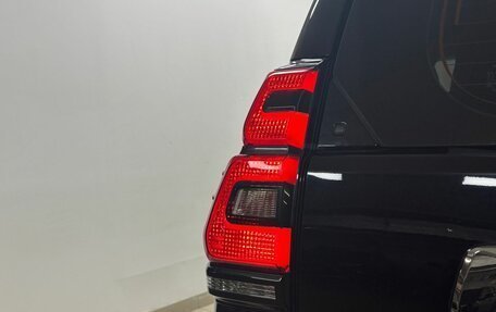 Toyota Land Cruiser Prado 150 рестайлинг 2, 2019 год, 6 145 000 рублей, 10 фотография