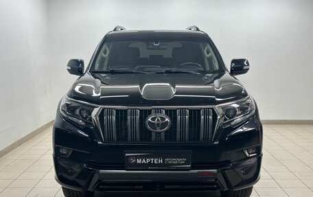 Toyota Land Cruiser Prado 150 рестайлинг 2, 2019 год, 6 145 000 рублей, 2 фотография