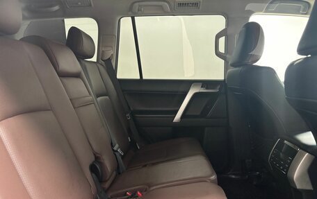 Toyota Land Cruiser Prado 150 рестайлинг 2, 2019 год, 6 145 000 рублей, 13 фотография