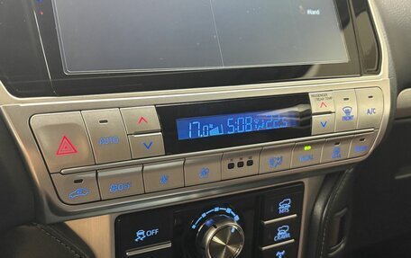 Toyota Land Cruiser Prado 150 рестайлинг 2, 2019 год, 6 145 000 рублей, 14 фотография