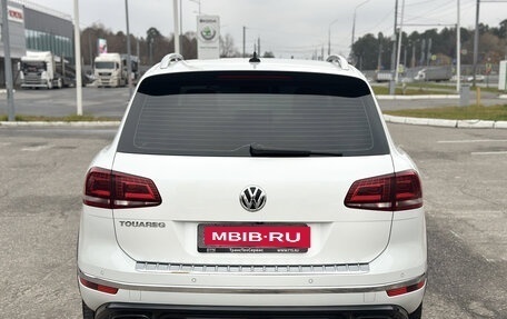 Volkswagen Touareg III, 2016 год, 2 999 000 рублей, 7 фотография