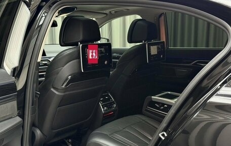 BMW 7 серия, 2019 год, 4 999 000 рублей, 18 фотография