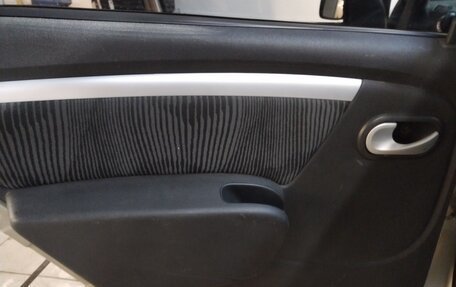 Renault Logan I, 2010 год, 350 000 рублей, 13 фотография