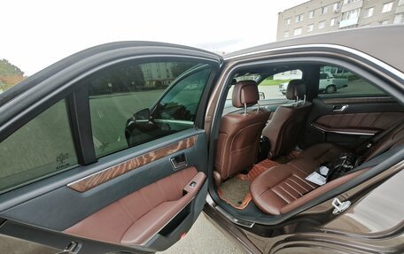 Mercedes-Benz E-Класс, 2013 год, 2 200 000 рублей, 7 фотография