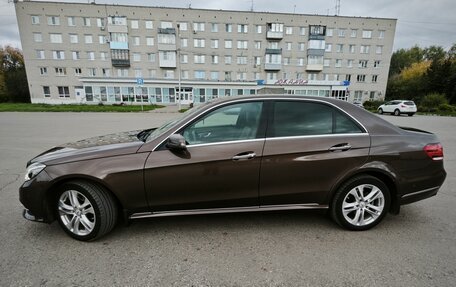 Mercedes-Benz E-Класс, 2013 год, 2 200 000 рублей, 3 фотография