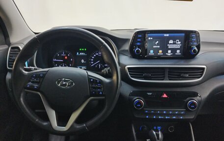 Hyundai Tucson III, 2019 год, 2 430 000 рублей, 9 фотография