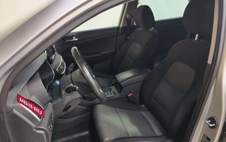 Hyundai Tucson III, 2019 год, 2 430 000 рублей, 6 фотография