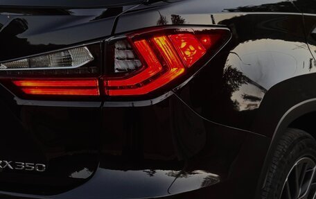 Lexus RX IV рестайлинг, 2019 год, 4 770 000 рублей, 7 фотография
