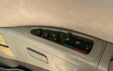 Mitsubishi Delica IV, 1996 год, 1 170 000 рублей, 17 фотография