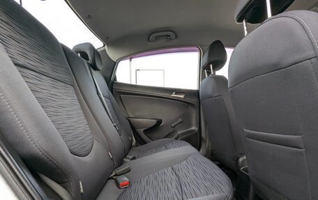 Hyundai Solaris II рестайлинг, 2015 год, 1 100 000 рублей, 27 фотография