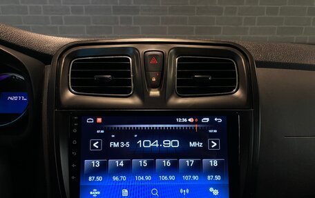 Renault Sandero II рестайлинг, 2015 год, 859 000 рублей, 13 фотография