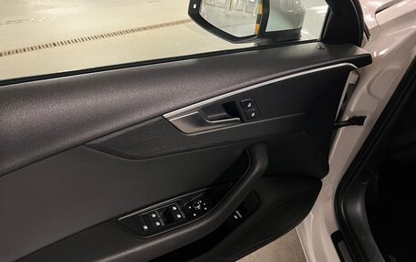 Audi A4, 2015 год, 2 150 000 рублей, 11 фотография