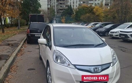 Honda Fit III, 2011 год, 870 000 рублей, 2 фотография