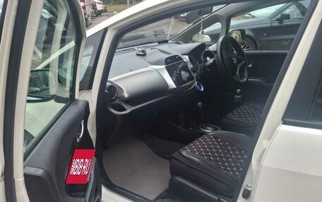 Honda Fit III, 2011 год, 870 000 рублей, 11 фотография