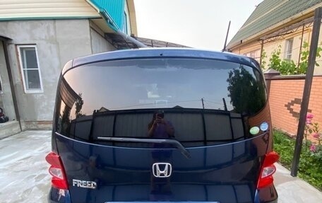 Honda Freed I, 2011 год, 1 150 000 рублей, 2 фотография