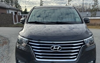 Hyundai Grand Starex Grand Starex I рестайлинг 2, 2020 год, 4 600 000 рублей, 1 фотография