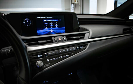 Lexus ES VII, 2020 год, 3 447 000 рублей, 21 фотография