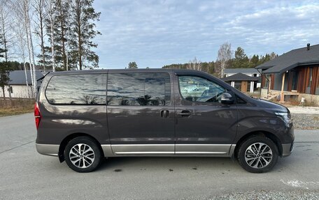 Hyundai Grand Starex Grand Starex I рестайлинг 2, 2020 год, 4 600 000 рублей, 13 фотография