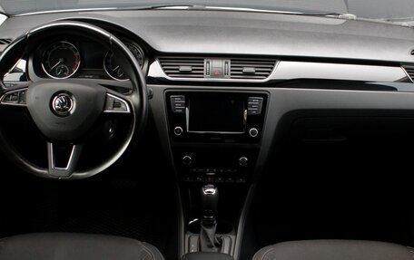 Skoda Rapid I, 2018 год, 1 350 000 рублей, 10 фотография